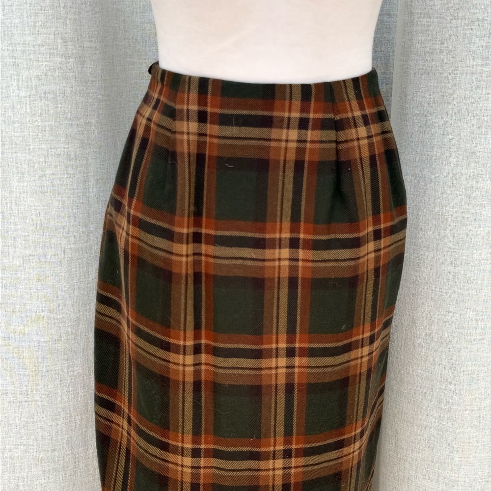 Lauren Ralph Lauren brown green plaid wrap skirt - Picture 5 of 9
